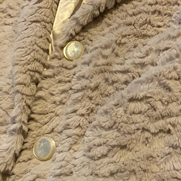 Fur jacket, on trend - Picture 5 of 6